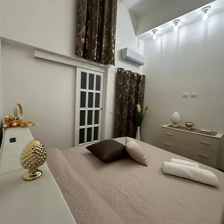 Lilly House Sciacca